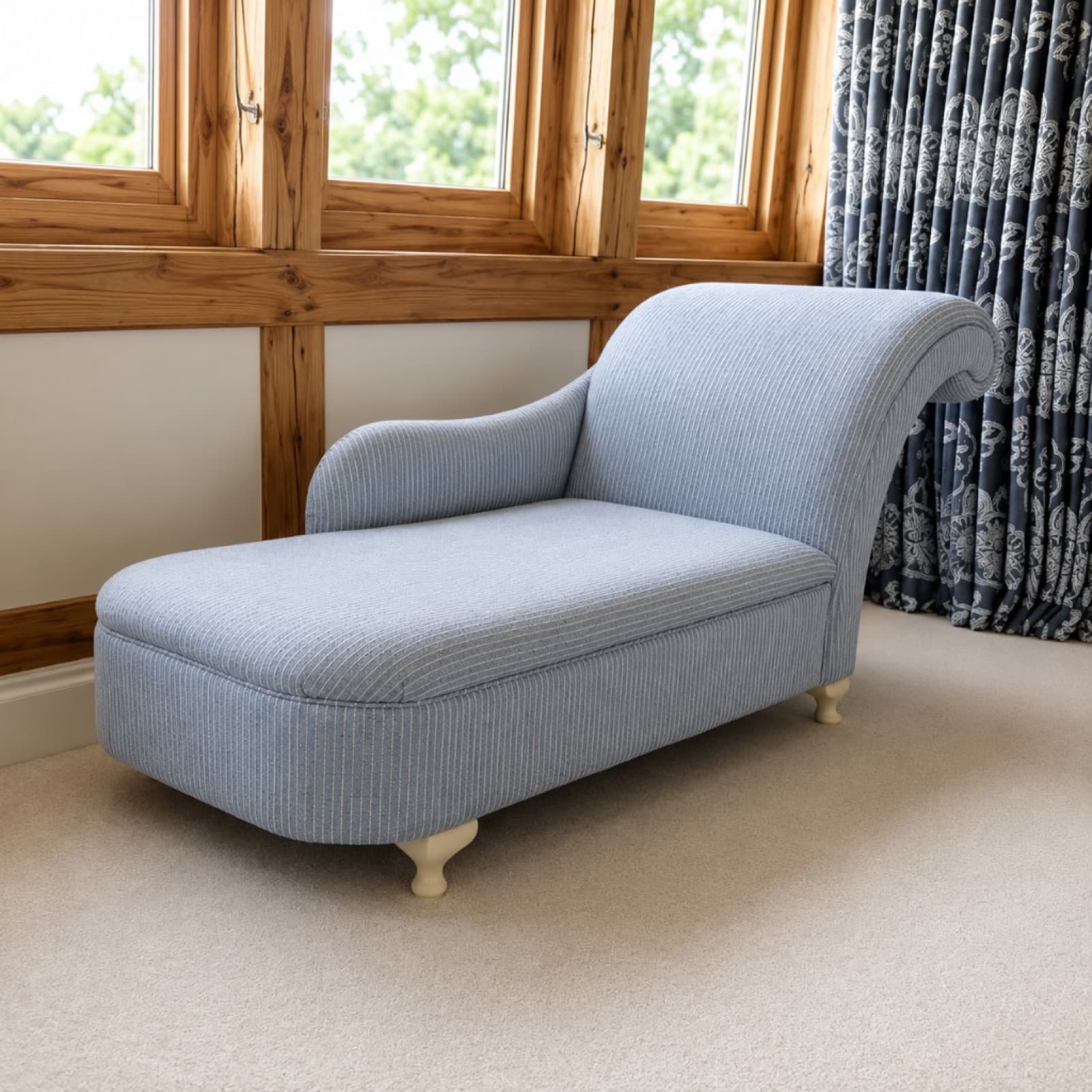 Light blue pinstripe chaise longue with cream turned legs